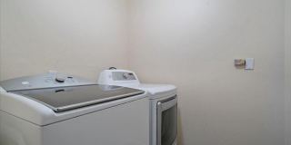 1 Bedroom Condo in Aurora Gallery 12