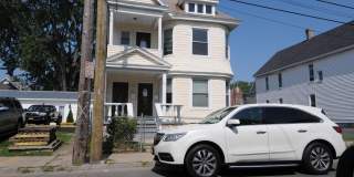 825 Stanley Street Gallery 1