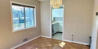 Beautifully kept, spacious one bedroom condo in the award winning Bethesda Parkside Community! Gallery 4