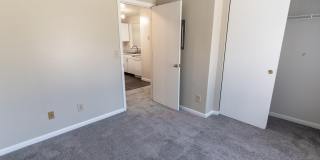 Meadow View Apartments & Townhomes Gallery 13
