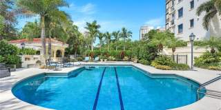 8720 Bay Colony Dr Gallery 27