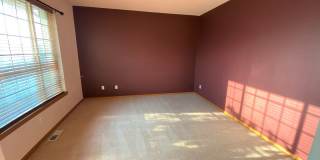 Large 3 Bed Home with Office, Fenced Yard, and Lawn Service! Gallery 7