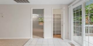 Lake Oswego Two Bedroom Home - New Updated Kitchen Coming Soon! Gallery 8