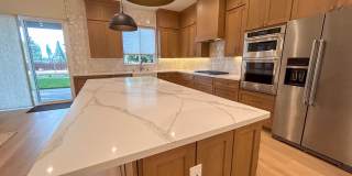 NEWLY BUILT HOME 4 Bed 2.5 Bathroom House in Paradise! Electricity and Solar Included! Gallery 4