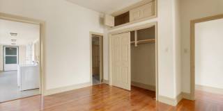 110 BALTIMORE Street Gallery 8