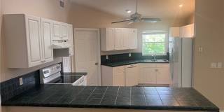 4618 SW 7th Place Gallery 2
