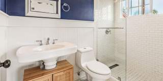 Spacious 3 Bed / 3 Bath Ocean Beach Townhome with Private Patio & Garage - Available NOW Gallery 17