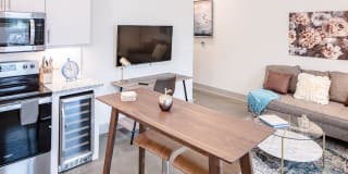 Magnolia at West Lemmon Gallery 8