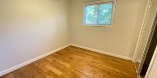 Sweet Spot in Carrboro! Inviting, updated 3br 2ba condo...Walk to Weaver St. & minutes to UNC Sweet Spot in Carrboro! Inviting, updated 3br 2ba condo...Walk to Weaver St. & minutes to UNC Gallery 14