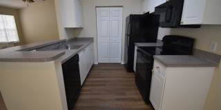 1/1-Crescent Place at Lake Lotus! AVAILABLE NOW! First FULL months rent free! 1/1-Crescent Place at Lake Lotus! AVAILABLE NOW! First FULL months rent free! Gallery 6
