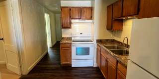2BD/1 BA Duplex Gallery 5