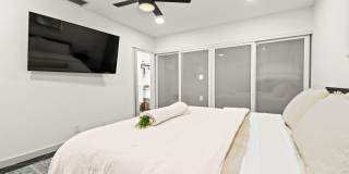 630 NE 15th Place Gallery 18