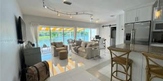 7002 Holly Rd Gallery 1