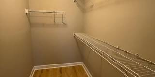 Beautiful modern upstairs condo with 2 full baths! Pet-friendly, with generous parking! Gallery 15