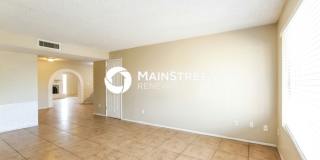 5311 West Holly Street Gallery 2