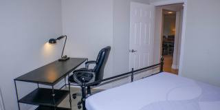 RARE Offering 2BD/2BA Furnished Condo of secured building in highly sought after Boutique Bella Capri building. Gallery 9