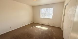 2 Bed 1.5 Bath Townhouse End Unit in North Central Loveland Gallery 9