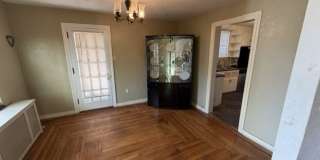 Beautiful Home for Rent Gallery 12