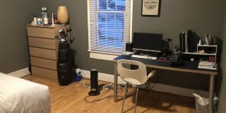 1005 Hampton Street Gallery 10