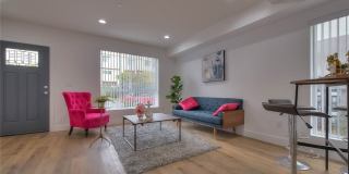 11728 Hamlin Street Gallery 16