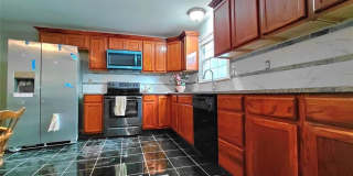 874 Hollyridge Drive Gallery 8