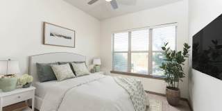 Crest at Park Central Apartments Gallery 34