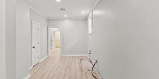 2700 NORTH Avenue Gallery 14
