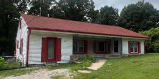 SPACIOUS 3 bed/2 bath with fenced yard and large deck! Gallery 16