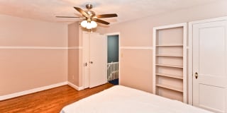 2609 Franklin Street Gallery 10