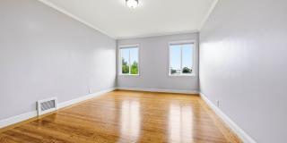 53 Stanyan Street Gallery 36