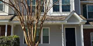 Charming Townhouse Gallery 1