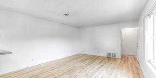 The Cottages Gallery 13