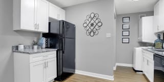 Verona at Silver Hill Gallery 22