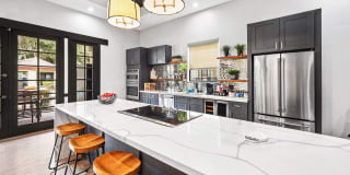 ReNue Downtown Gallery 7