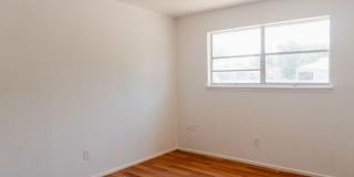 1514 29th Place Gallery 5