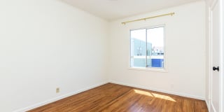 Outer Sunset: Top Floor w/ Shared Yard & Laundry on N Judah Line Gallery 23
