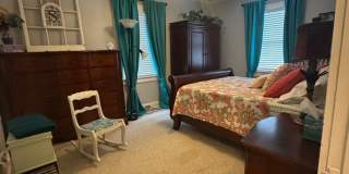 Knoxville 37917 - Available Now! 2 bedroom, 1 bath home - Contact Lisa Vineyard 865-216-9334 Gallery 27