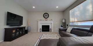 Stunning 4BR House in Highlands Ranch Gallery 5