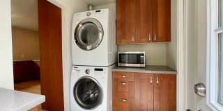 Updated and Spacious 4 Bedroom in Laguna Lake Gallery 9