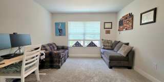 Stunning Newer, 2 Story 3/2.5 Home in a Quiet Cul-de-sac Gallery 19