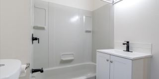 3139 Perkins Avenue - Down Gallery 8