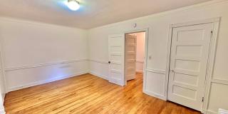 Spacious 6 bedroom 3.5 bath Tudor Townhouse w/Deck close to Georgetown University & Hospital Gallery 22