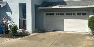 $3695.00 - Executive 3 Beds/ 2.5 Baths Beautiful Home Gallery 1