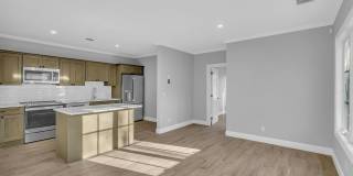 156 W Broadway Gallery 10