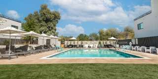 The Common Gallery 21