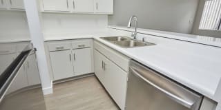 Pasadena Park Place Apartment Homes Gallery 6