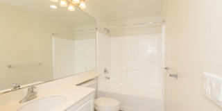 Laurel Vista Apartment Homes Gallery 40
