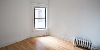 1515 E. 54th Street Gallery 13