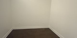 28 E Adams Gallery 10