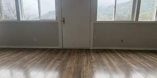 872 S Main #4 Gallery 1